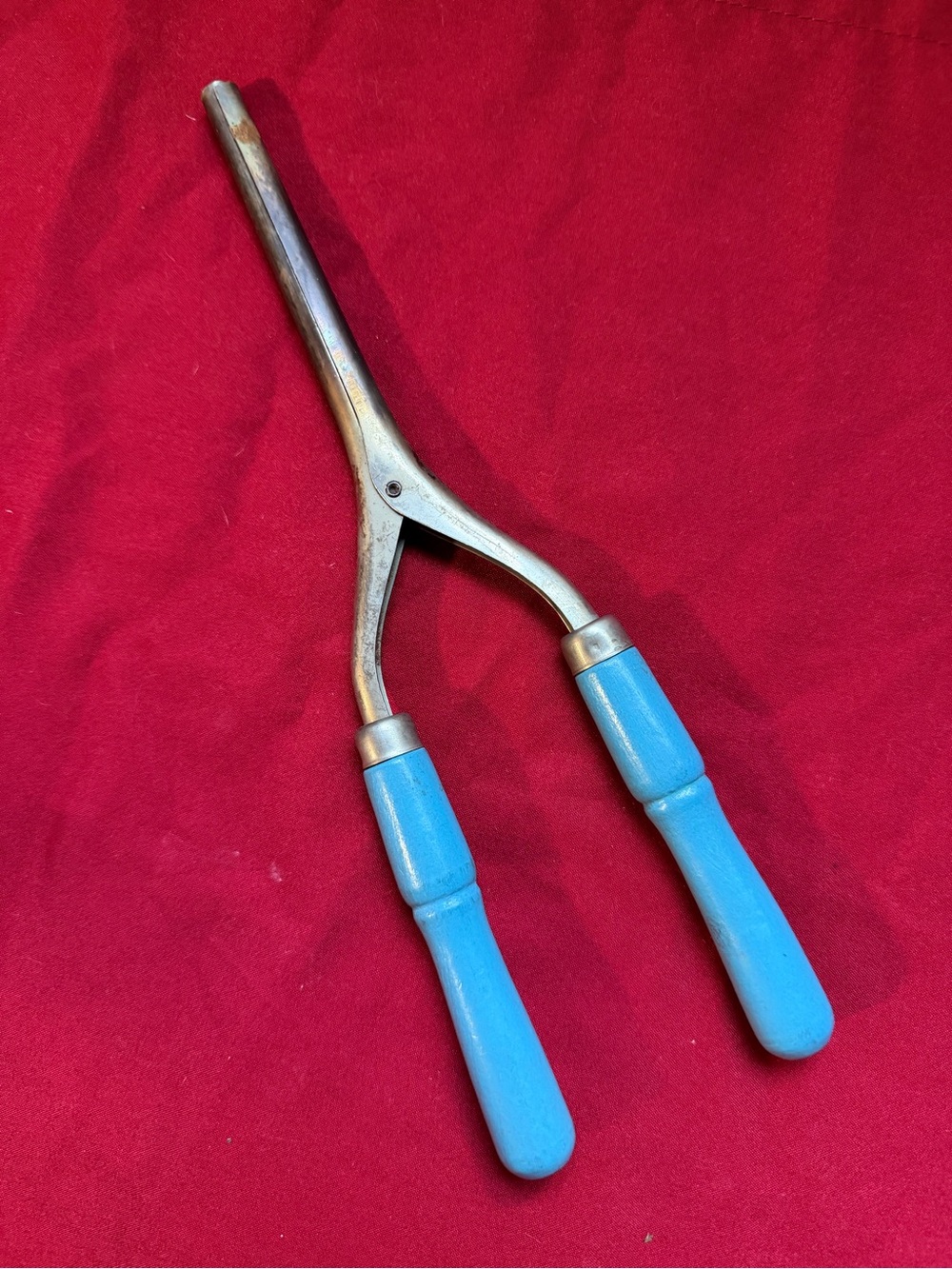 Vintage hair curling iron